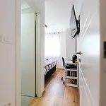 Kailani Luxury 3 Bedroom, 3 Bathroom With A Sunny Balcony *