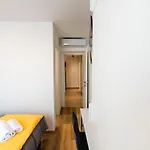 Kailani Luxury 3 Bedroom, 3 Bathroom With A Sunny Balcony