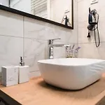 Kailani Luxury 3 Bedroom, 3 Bathroom With A Sunny Balcony Apartamento