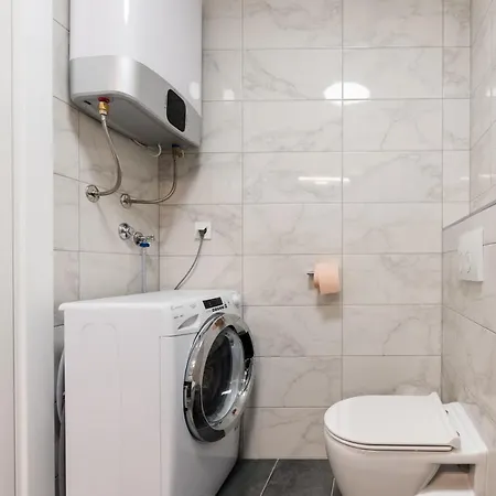 Apartment Kailani Luxury 3 Bedroom, 3 Bathroom With A Sunny Balcony *