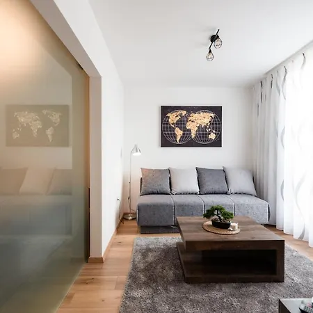 Apartmán Kailani Luxury 3 Bedroom, 3 Bathroom With A Sunny Balcony Zadar