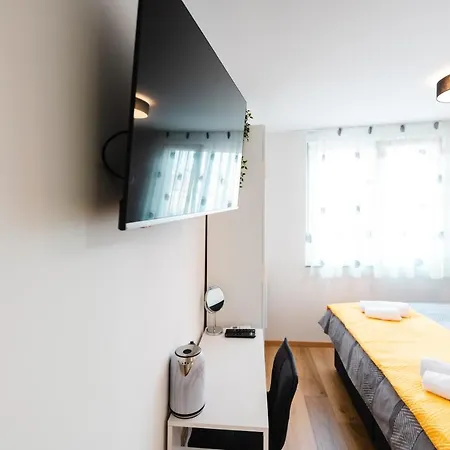 Apartment Kailani Luxury 3 Bedroom, 3 Bathroom With A Sunny Balcony *
