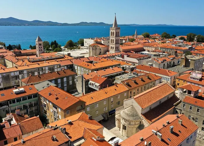 Apartment Kailani Luxury 3 Bedroom, 3 Bathroom With A Sunny Balcony Zadar