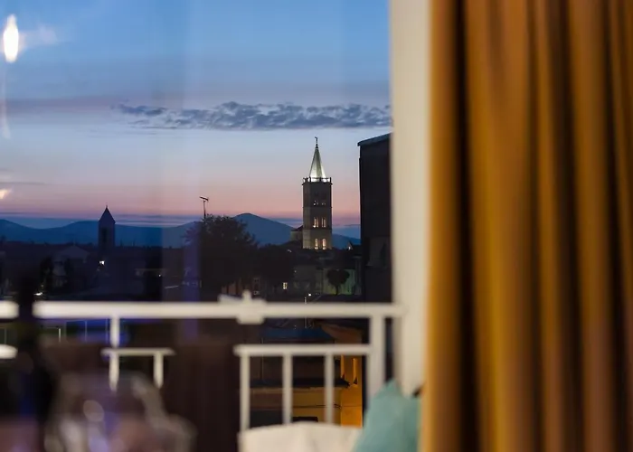 Apartment Kailani Luxury 3 Bedroom, 3 Bathroom With A Sunny Balcony