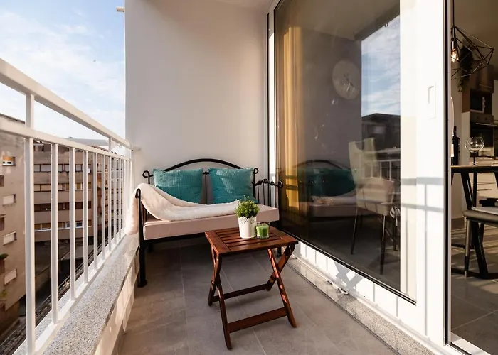 Apartment Kailani Luxury 3 Bedroom, 3 Bathroom With A Sunny Balcony *