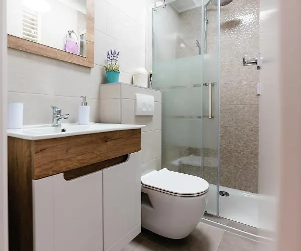 Apartment Kailani Luxury 3 Bedroom, 3 Bathroom With A Sunny Balcony Zadar