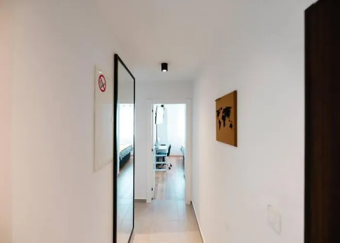 Kailani Luxury 3 Bedroom, 3 Bathroom With A Sunny Balcony Apartament *